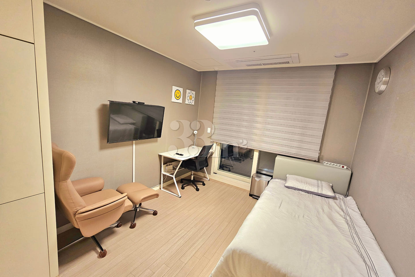 Sangam-dong fully-furnished officetel 1th image