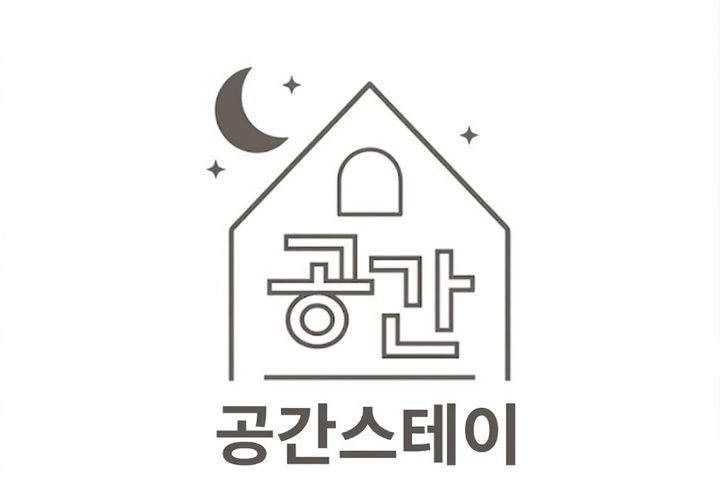 Mini-room with an exterior window and good ve 7th image