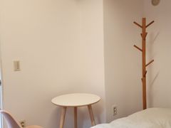 Hanok-style wooden house 6th image