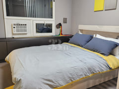 Y House 0th image