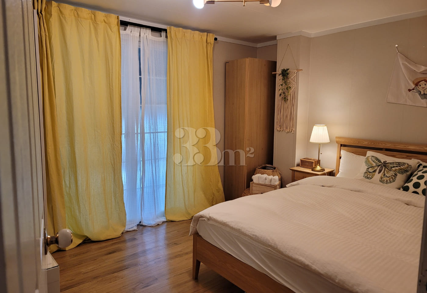 Cozy and comfortable room. 6th image