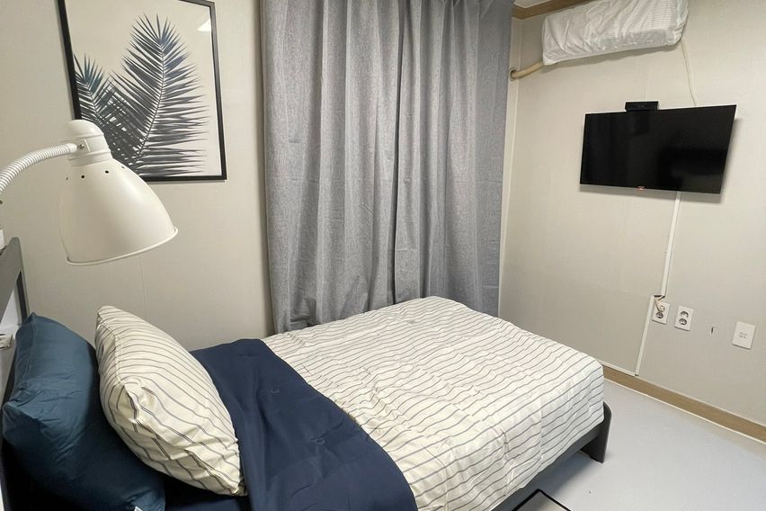 Room 103/Privacy Room 3th image