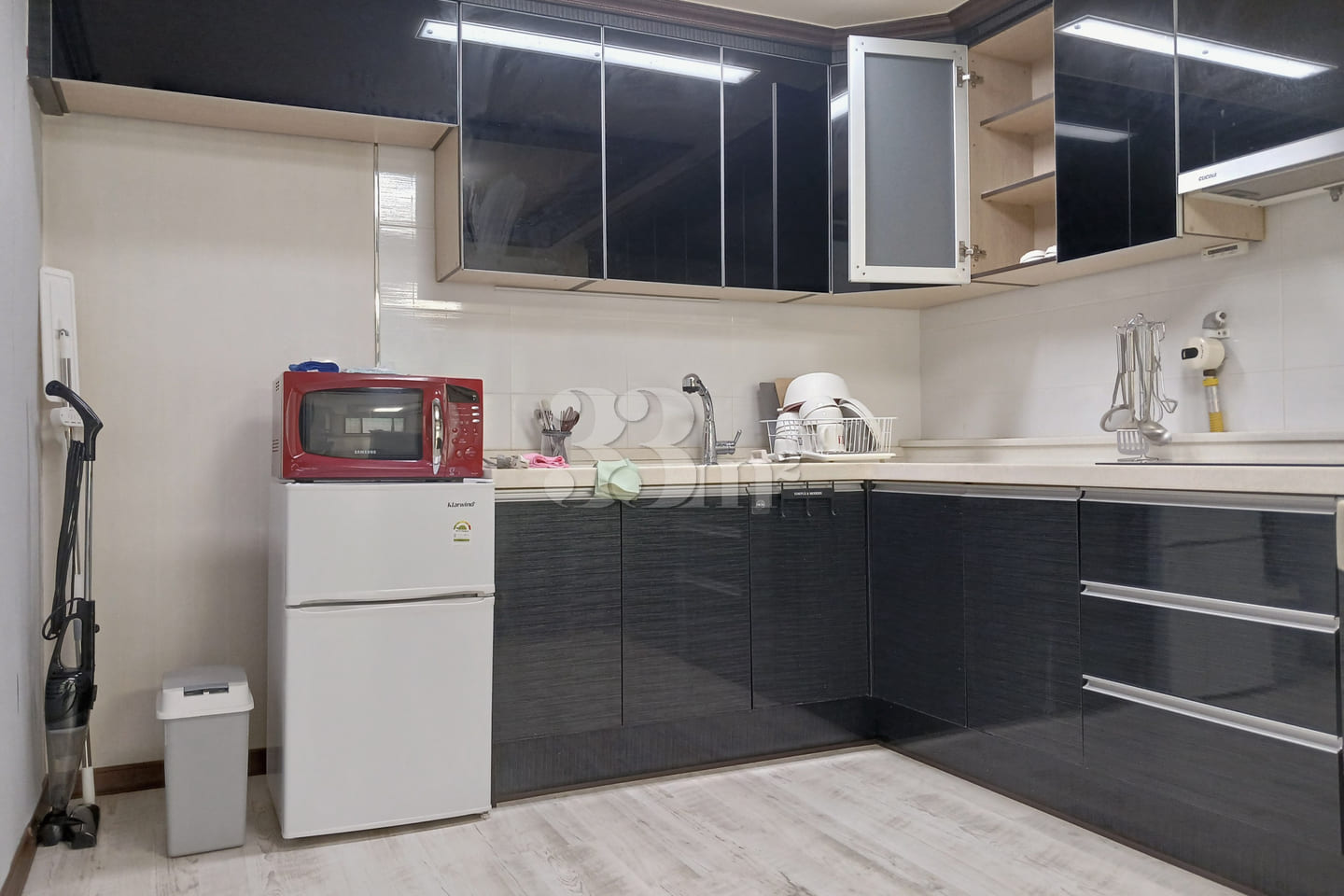 Spacious 3-room villa near Bucheon Station 1th image