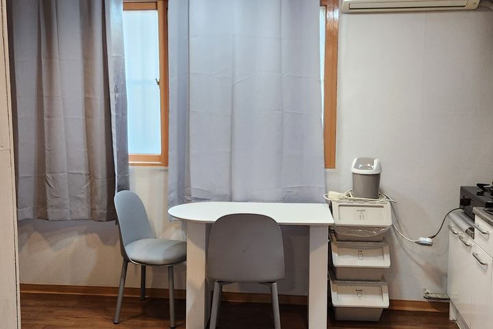 Fully furnished villa near Yeongdeungpo Marke 3th image