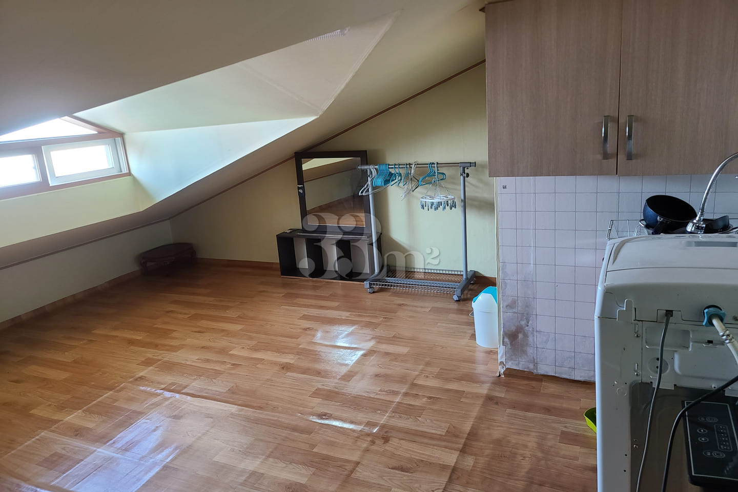 Evergreen Attic 503 8th image