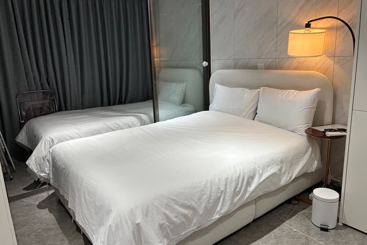 P Seocho Gangnam Premium Full Option 1th image