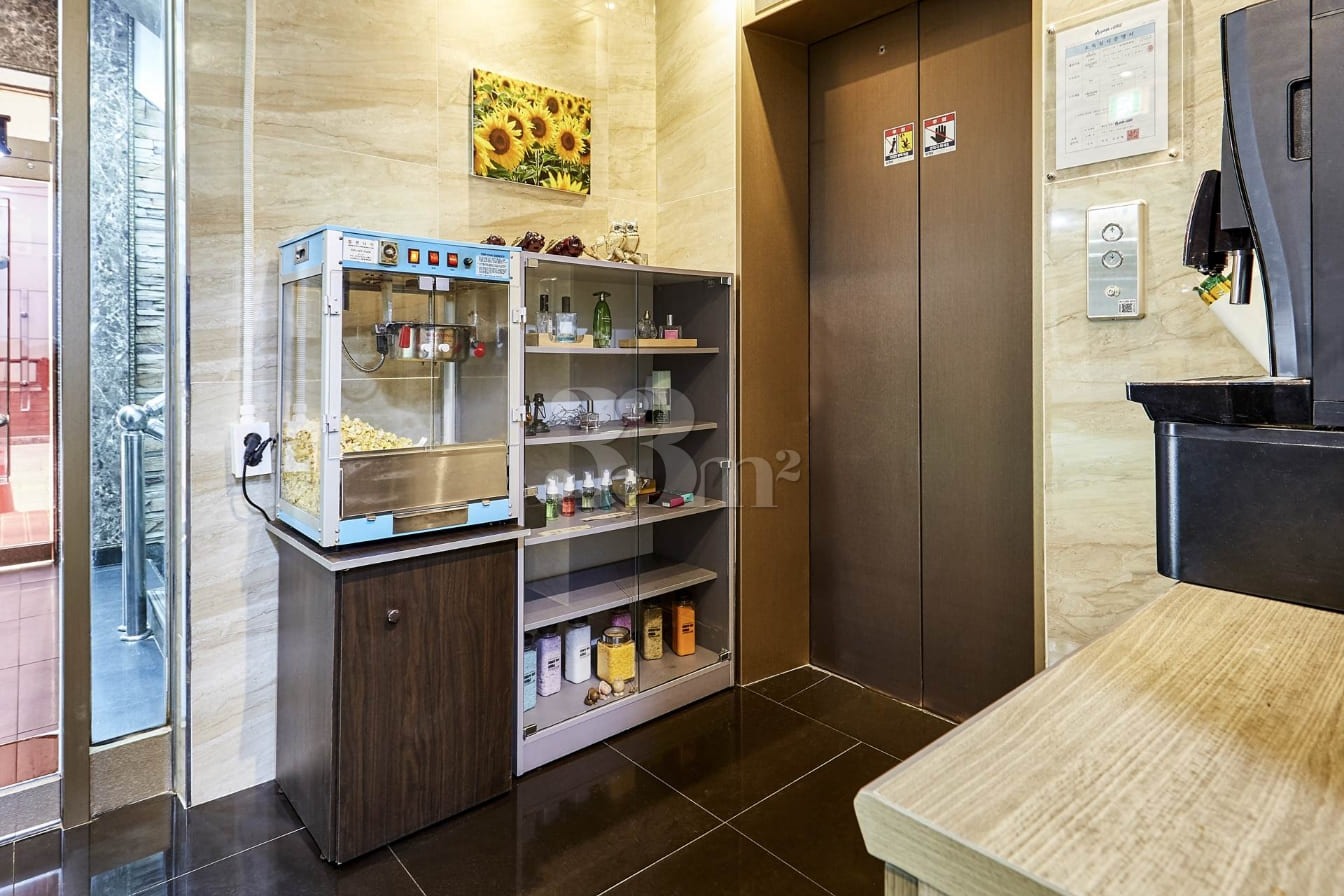 Suwon's Best Accommodation with a Whirlpool B 16th image