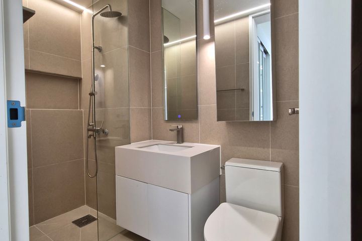 25-pyeong unit; within walking distance of Ju 8th image